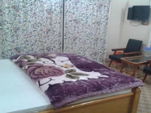 Oyo 5472 Bombay Palace Pahalgam Bagian luar foto